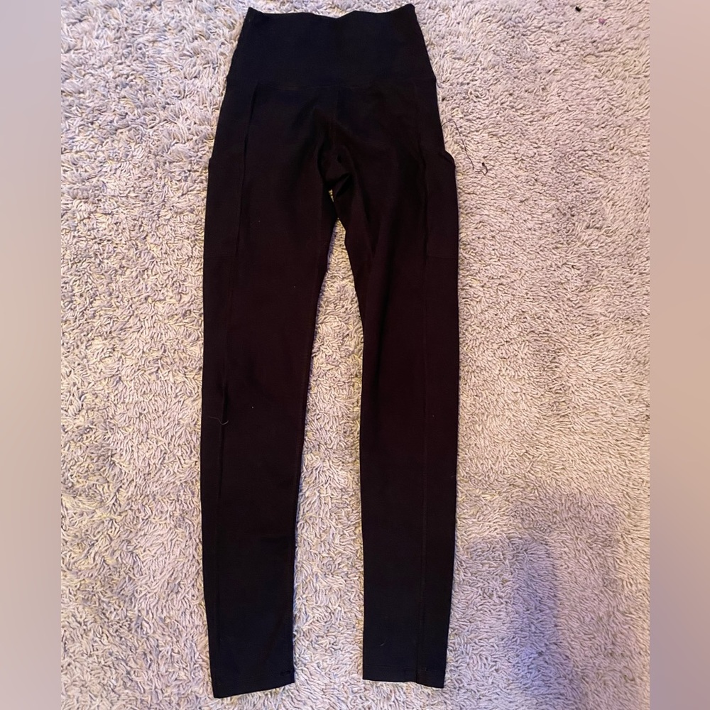 Black leggings with pockets